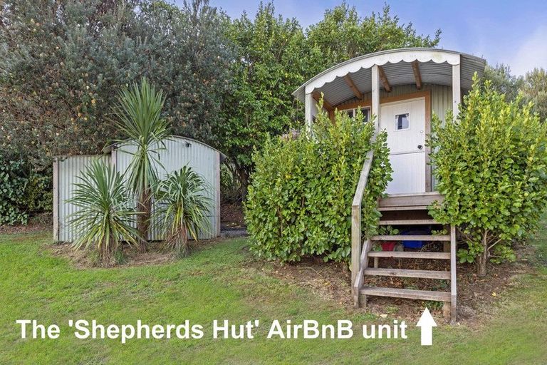 Photo of property in 112c Newton Road, Raglan, Te Mata, 3894