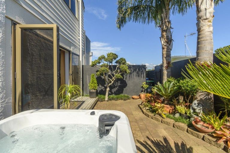 Photo of property in 5b Stratford Place, Otumoetai, Tauranga, 3110