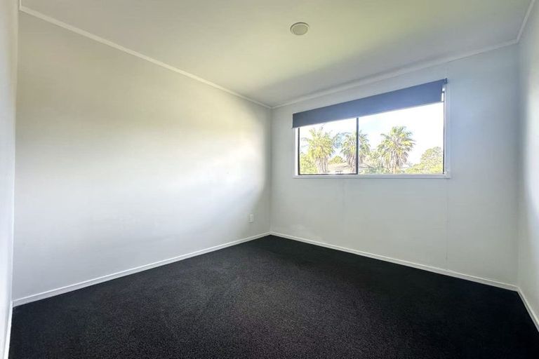 Photo of property in 12 Wilkinson Way, Browns Bay, Auckland, 0630