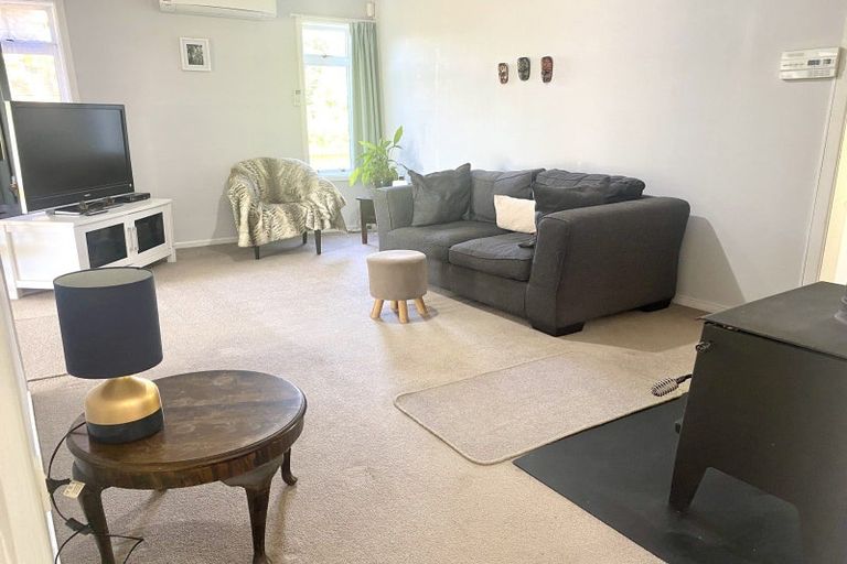 Photo of property in 79 Great North Road, Waipawa, 4210