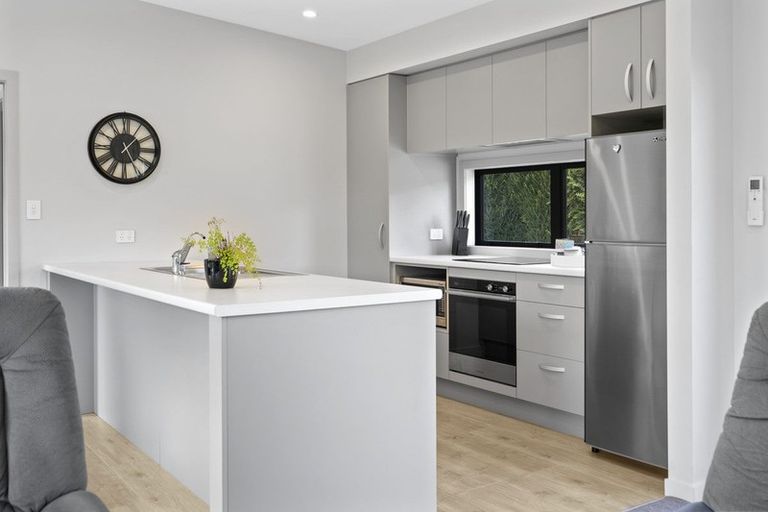 Photo of property in 268 Thornton Road, Cambridge, 3496