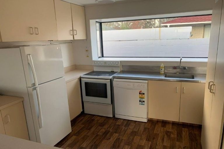 Photo of property in 4 Lodge Place, Ilam, Christchurch, 8041