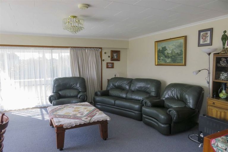 Photo of property in 145 Mcquarrie Street, Kingswell, Invercargill, 9812
