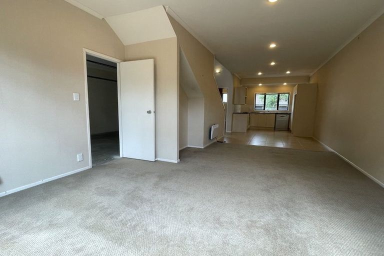 Photo of property in 28 Skip Lane, East Tamaki, Auckland, 2013