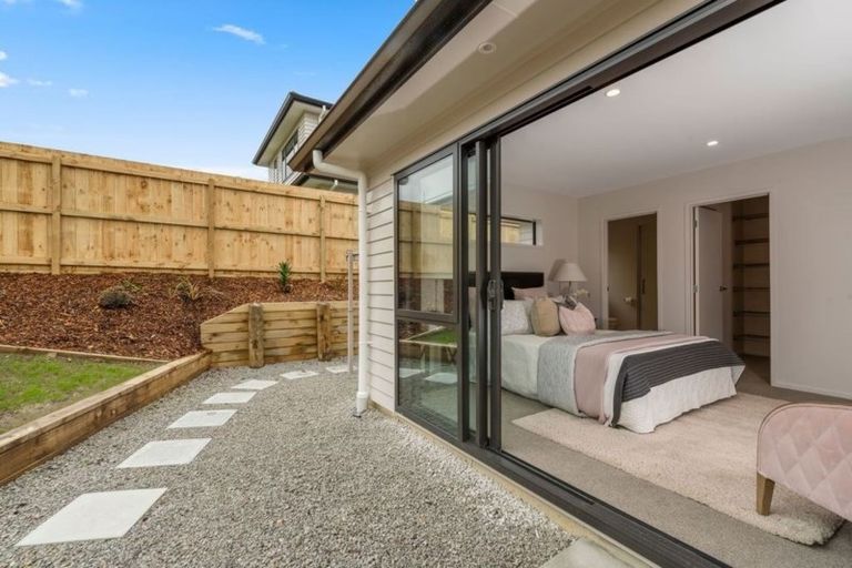 Photo of property in 7 Blatina Drive, Kumeu, 0810