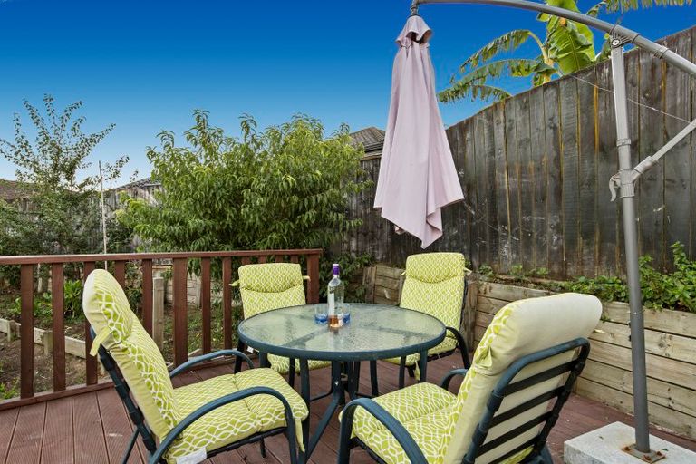 Photo of property in 28 Foxlaw Street, Randwick Park, Auckland, 2105