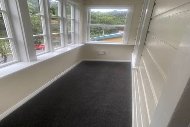 Photo of property in 69 Holloway Road, Aro Valley, Wellington, 6021