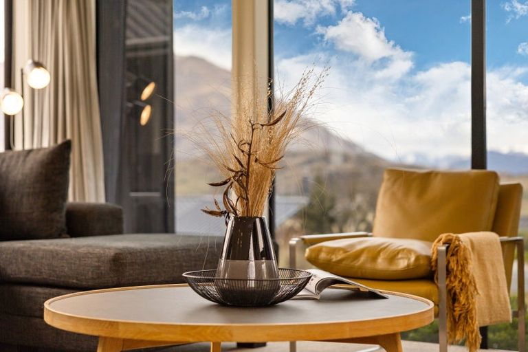 Photo of property in 35 Jacks Point Rise, Jacks Point, Queenstown, 9371