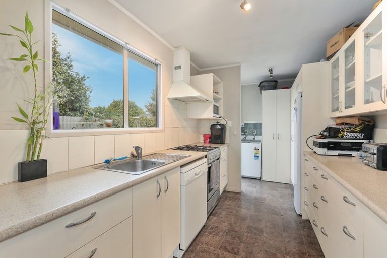 Photo of property in 35a Kuaka Crescent, Bromley, Christchurch, 8062