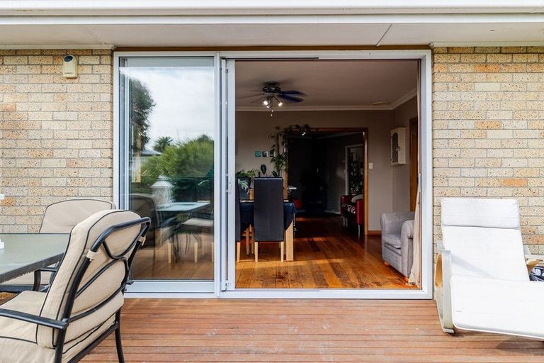 Photo of property in 27 Sheffield Street, Awapuni, Palmerston North, 4412