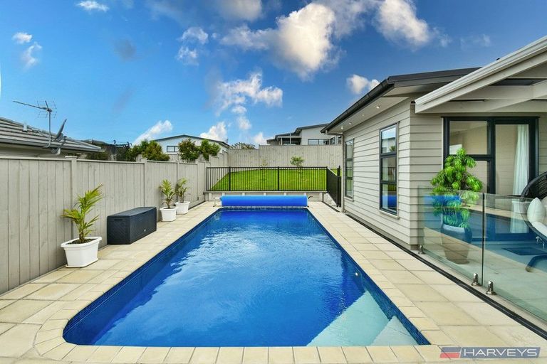 Photo of property in 21 Mahutonga Avenue, Beachlands, Auckland, 2018