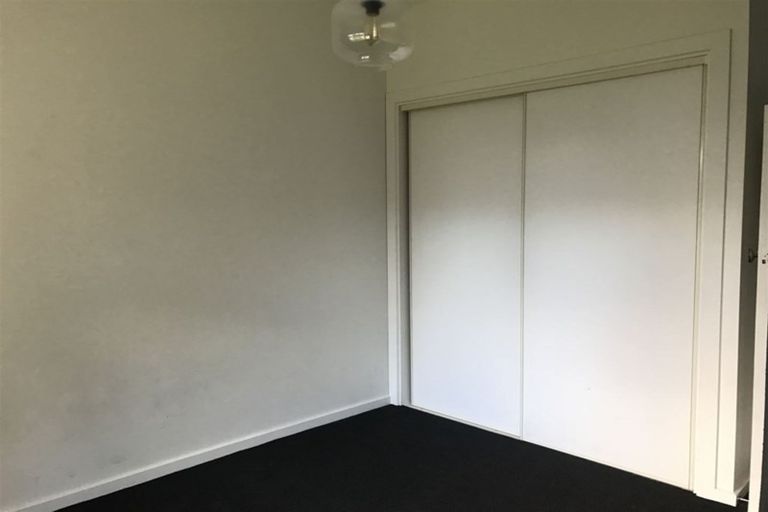 Photo of property in 52 Woodville Street, Edgeware, Christchurch, 8013