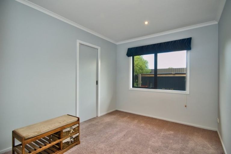 Photo of property in 8 Lochburn Avenue, Glenorchy, 9372