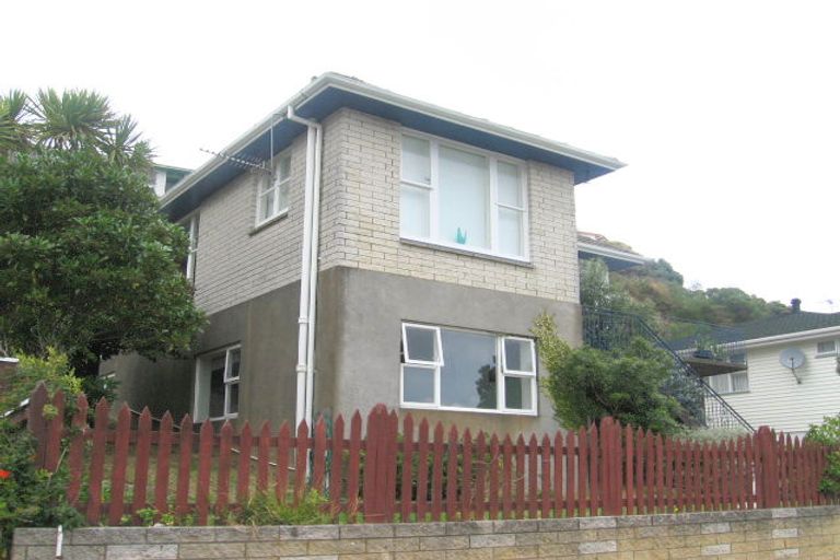 Photo of property in 15 Witham Street, Island Bay, Wellington, 6023