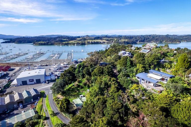 Photo of property in 8 Scoresby Street, Opua, 0200