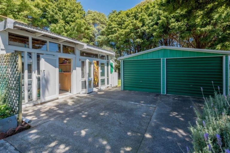 Photo of property in 31 Waitohu Valley Road, Otaki, 5512