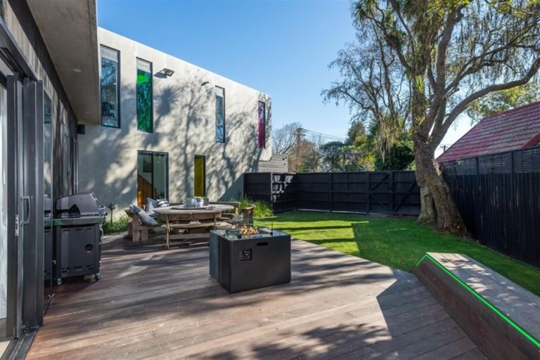 Photo of property in 11 Girvan Street, Fendalton, Christchurch, 8041