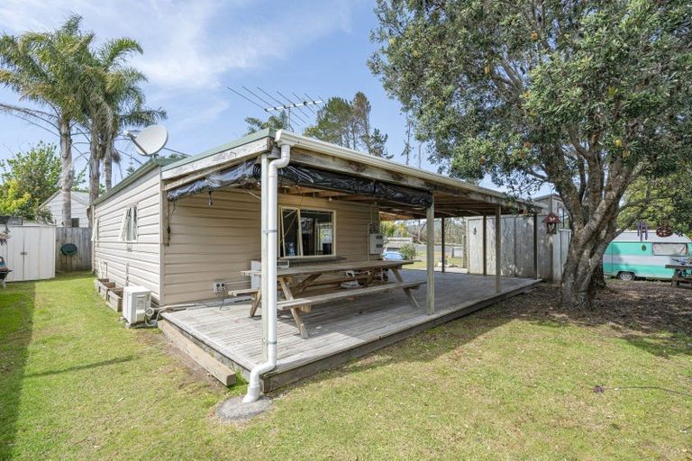 Photo of property in 230 Matarangi Drive, Matarangi, Whitianga, 3592