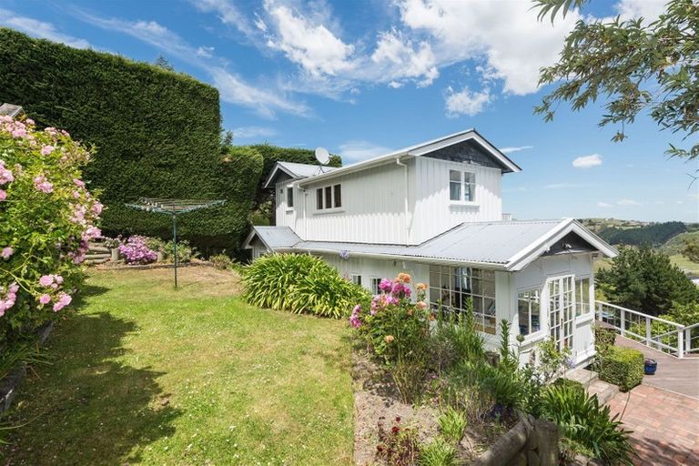 Photo of property in 108 Dyers Pass Road, Cashmere, Christchurch, 8022