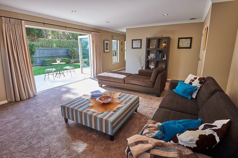 Photo of property in 36 Chateau Drive, Burnside, Christchurch, 8053