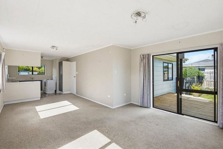 Photo of property in 4 Sharda Grove, Paraparaumu Beach, Paraparaumu, 5032