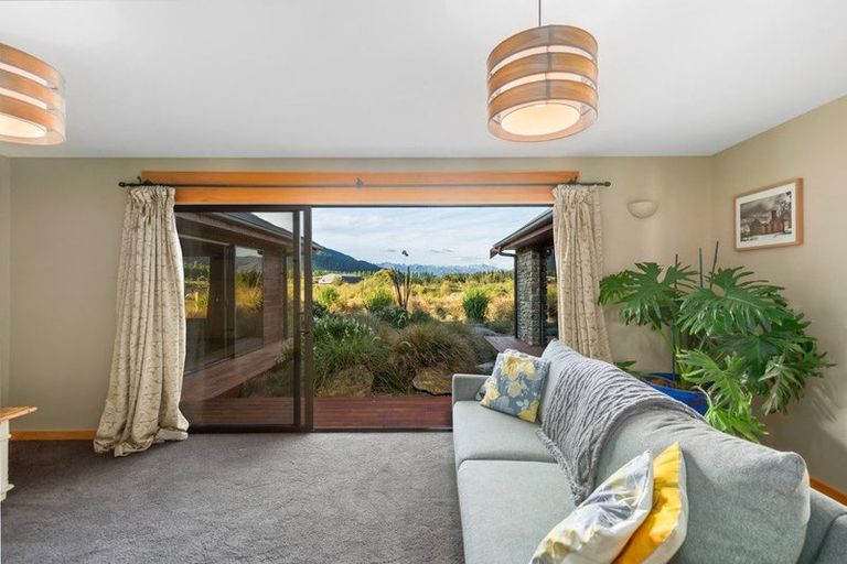 Photo of property in 22 Grayburn Lane, Albert Town, Wanaka, 9382