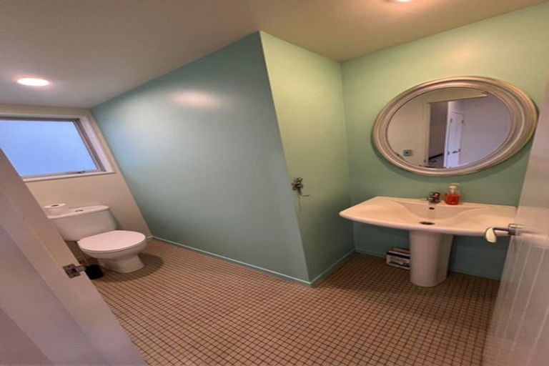 Photo of property in 657 Beach Road, Rothesay Bay, Auckland, 0630