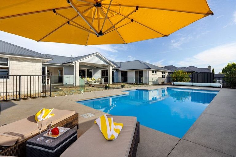 Photo of property in 85 Alan Livingston Drive, Cambridge, 3434