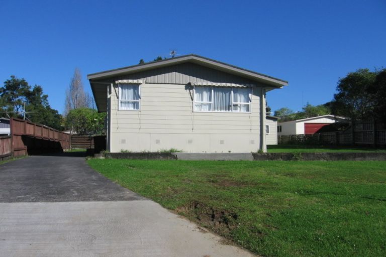 Photo of property in 33 Glynnbrooke Street, Te Atatu South, Auckland, 0610