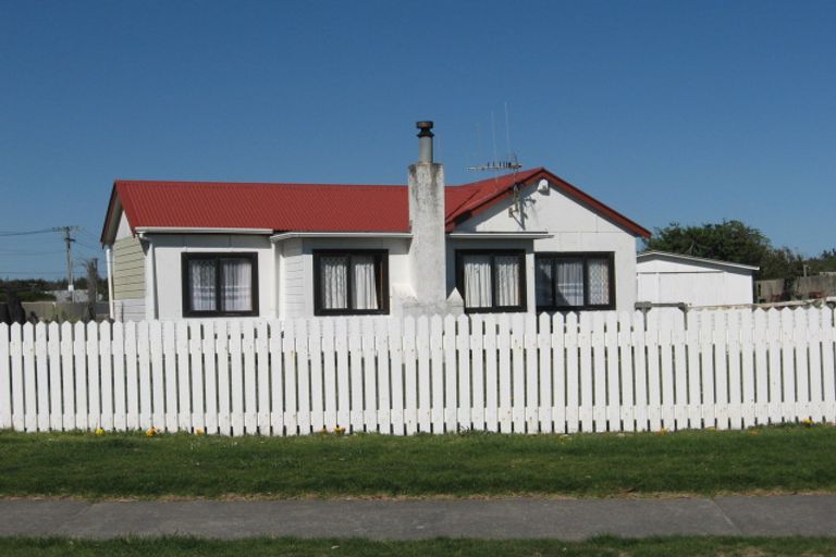 Photo of property in 31 Koputara Road, Himatangi Beach, Foxton, 4891