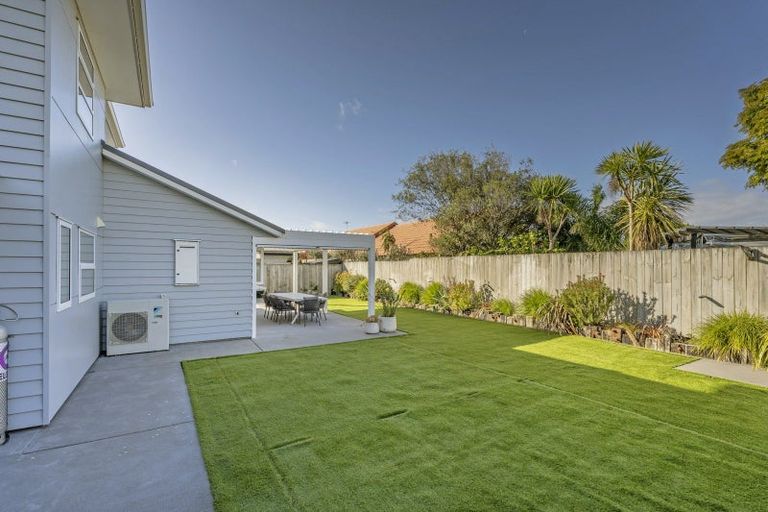 Photo of property in 100 Kupe Drive, Whitianga, 3510