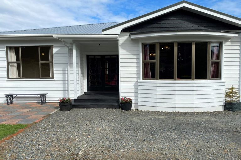Photo of property in 43 Watt Road, Otatara, Invercargill, 9879
