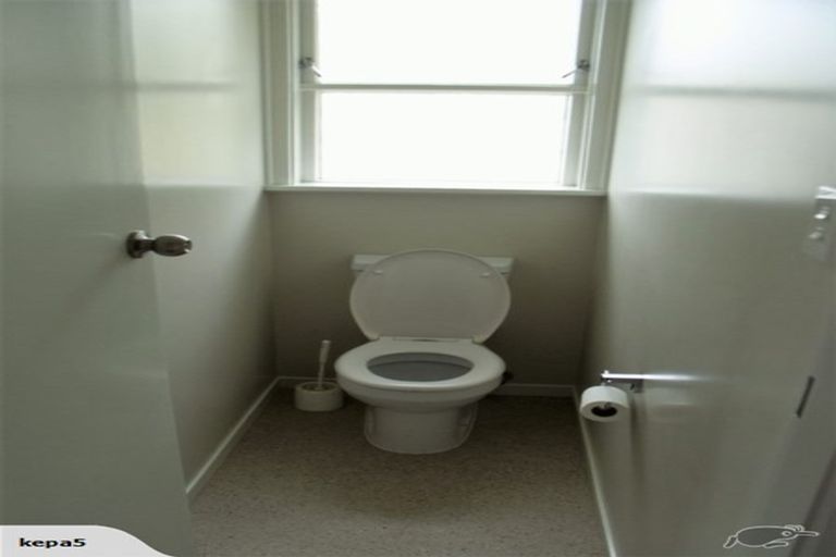 Photo of property in 102 Arahura Crescent, Waitangirua, Porirua, 5024