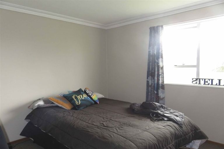 Photo of property in 12 Burns Street, Kew, Invercargill, 9812