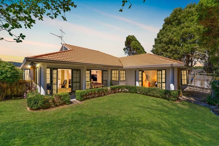 Photo of property in 71 Campbell Avenue, Paraparaumu, 5032