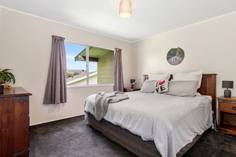 Photo of property in 9 Dunton Drive, Welcome Bay, Tauranga, 3112