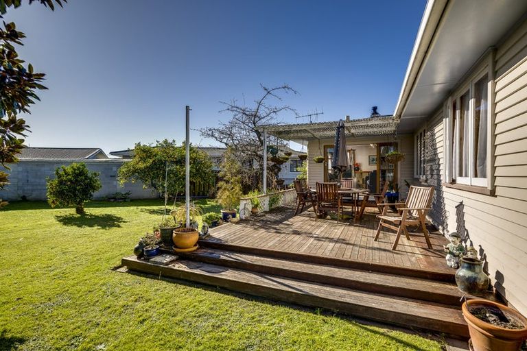 Photo of property in 15 Trent Street, Taradale, Napier, 4112