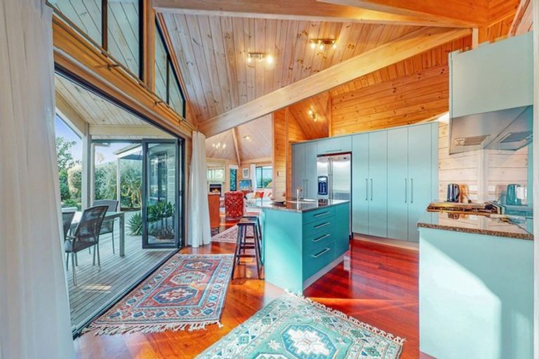 Photo of property in 79 Tangiteroria Lane, Pauanui, Hikuai, 3579