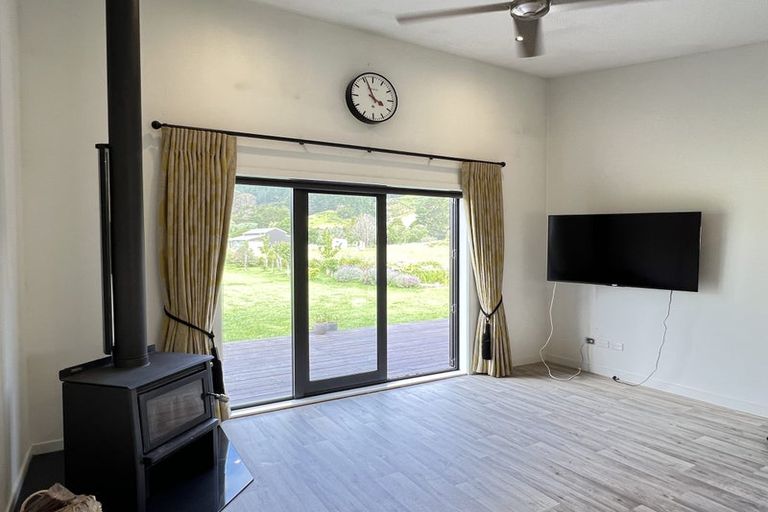 Photo of property in 67 Whitemans Valley Road, Whitemans Valley, Upper Hutt, 5371