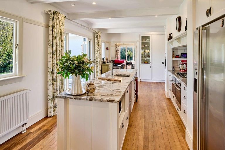 Photo of property in 68 Cheviot Road, Lowry Bay, Lower Hutt, 5013