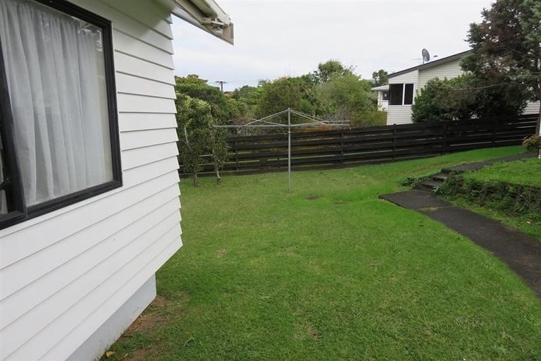 Photo of property in 1/39 Jaemont Avenue, Te Atatu South, Auckland, 0610