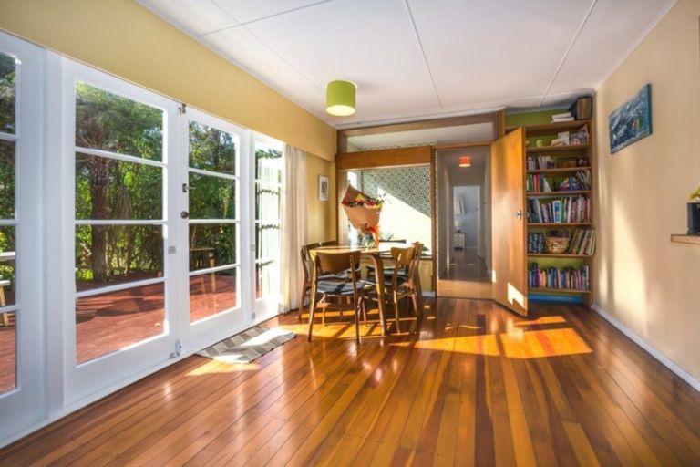 Photo of property in 110 Rawhiti Road, Pukerua Bay, 5026