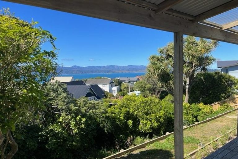 Photo of property in 66 Mandalay Terrace, Khandallah, Wellington, 6035