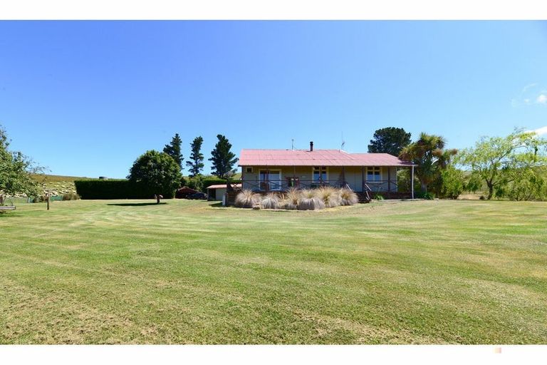 Photo of property in 617 Waihaorunga Back Road, Elephant Hill, Waimate, 7977