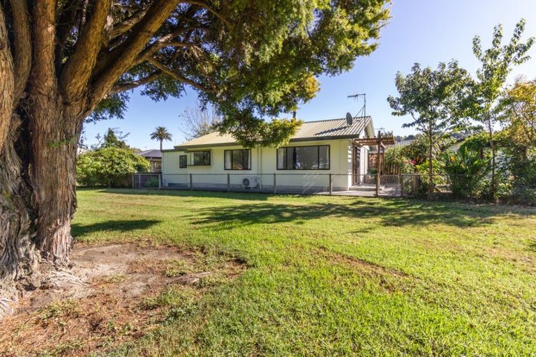 Photo of property in 2/17 Church Road, Taradale, Napier, 4112