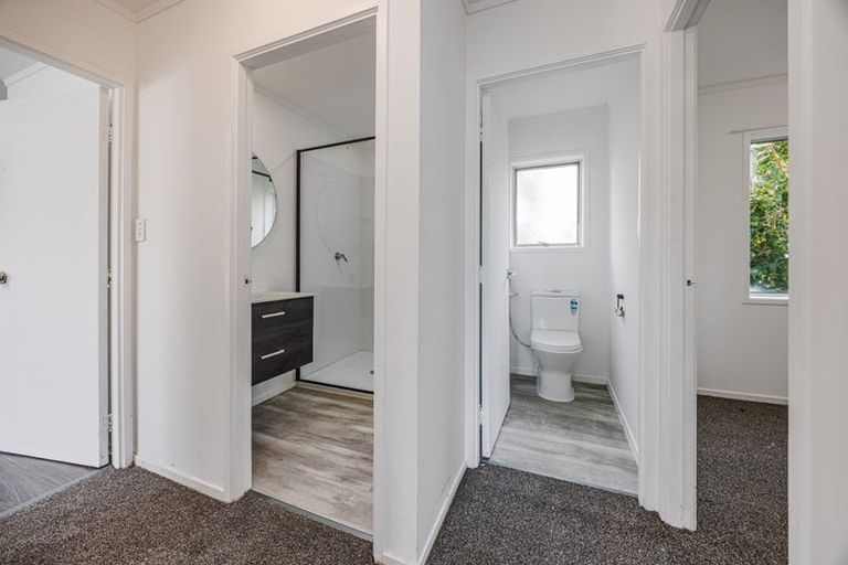 Photo of property in 2/51 Rimu Street, New Lynn, Auckland, 0600