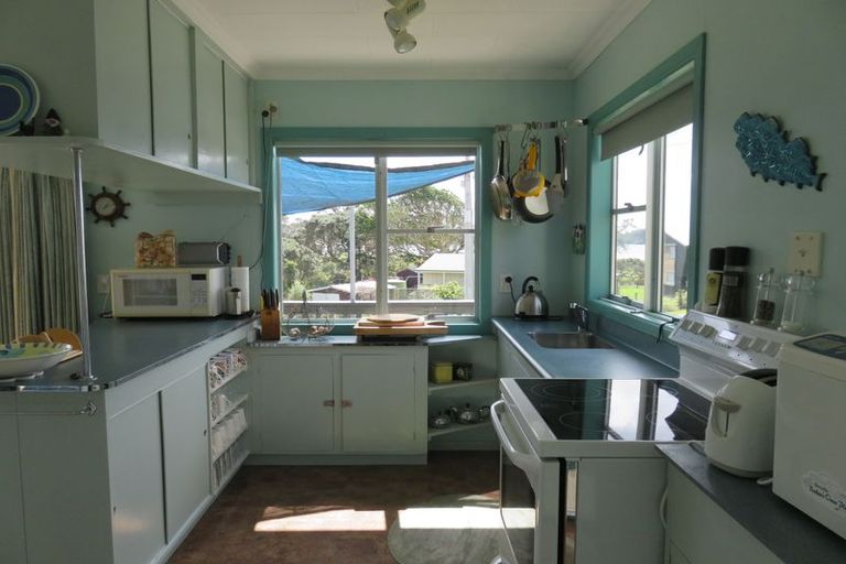 Photo of property in 70 Rapata Road, Oakura, Hikurangi, 0184