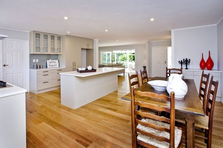 Photo of property in 1541 East Coast Road, Redvale, Albany, 0794