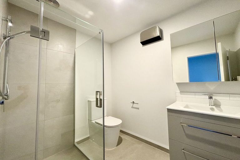 Photo of property in 69 Bampton Street, Shirley, Christchurch, 8061