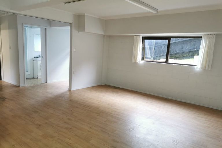 Photo of property in 1/22 Huron Street, Takapuna, Auckland, 0622